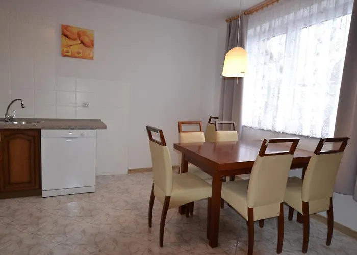 Alba Quarto em Acomodações Particulares Międzywodzie